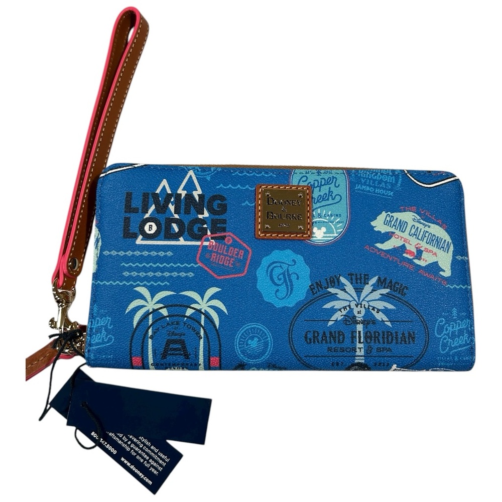 Dooney & Bourke Disney Vacation Club Wristlet Wallet Blue Resort Print NWT